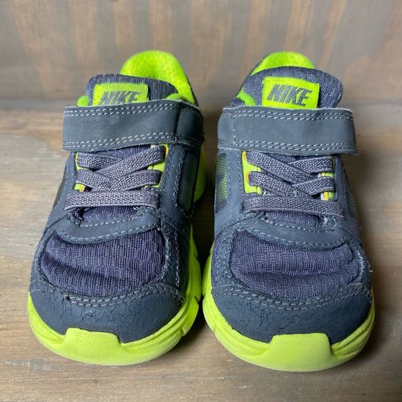 Nike Toddler Baby Fusion ST 2 Sneaker Shoes Black Neon Hook & Loop Low Top Sz 6C - Picture 2 of 11